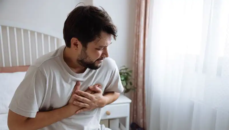 Sabahları Hissettiğiniz Bu Belirti Kalp Sağlığınızı Tehlikeye Atabilir!