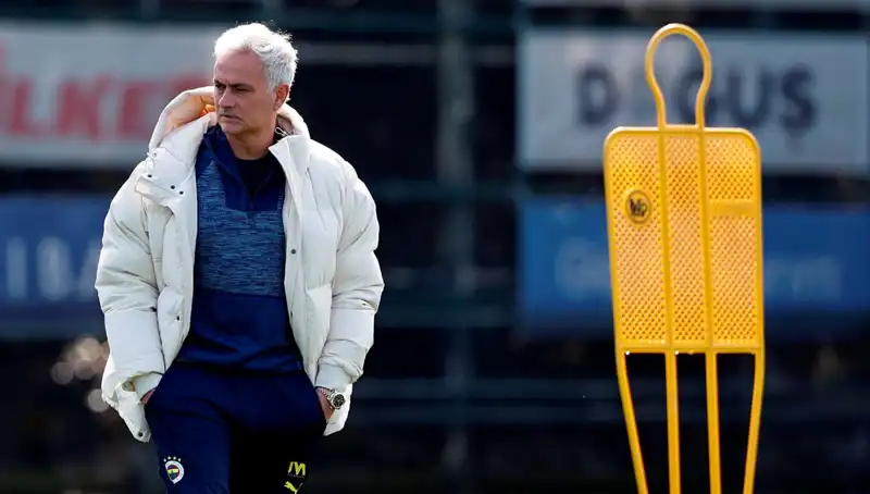 Mourinho’nun Bir Numarası: Yeni Sezon Stratejisi ile Gelen Başarı Rüzgarı
