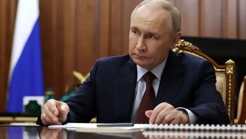 Putin’in Dijital Gulag Planı: Rusya’da Her Cihazda İzleme Sistemi